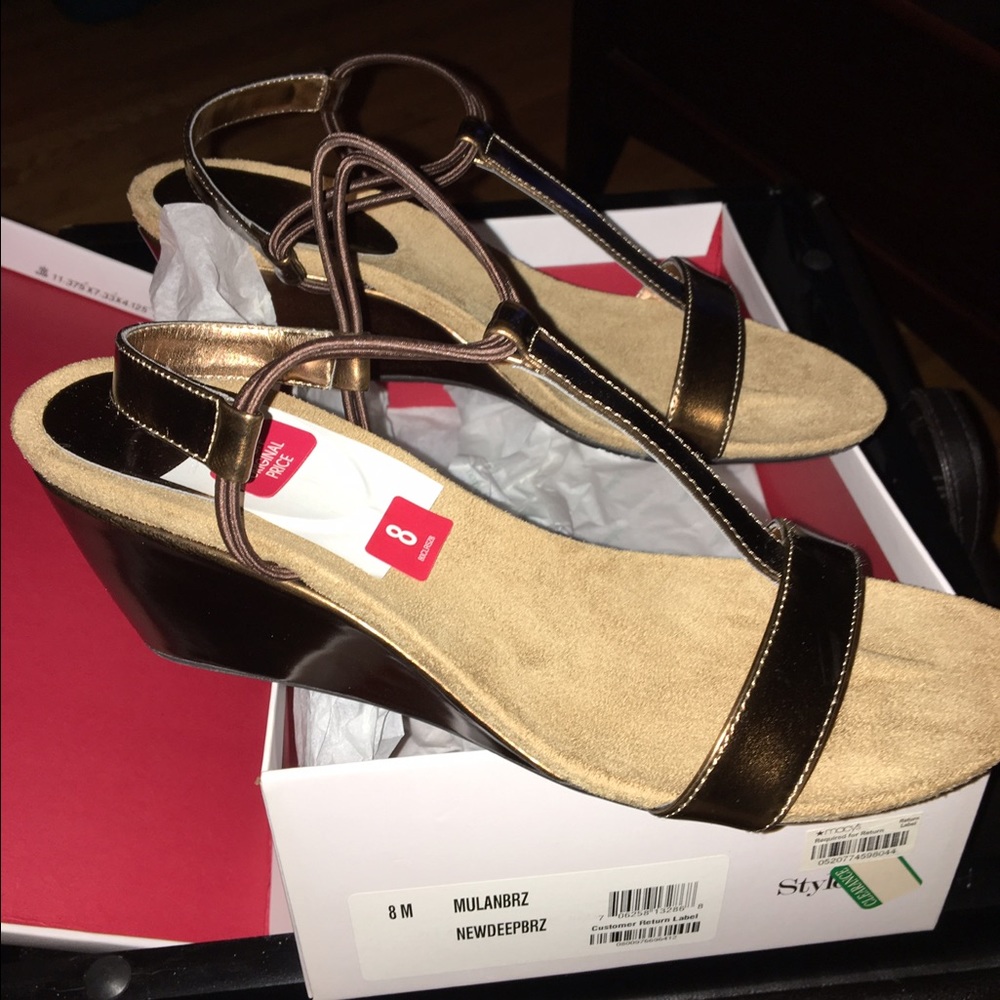 Style co Macy's sandals bronze new