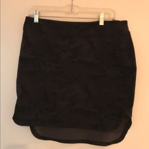 Lululemon Camo skirt low back 8