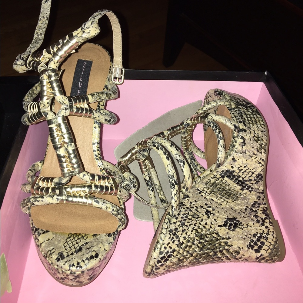 Steven wedges beige multi new