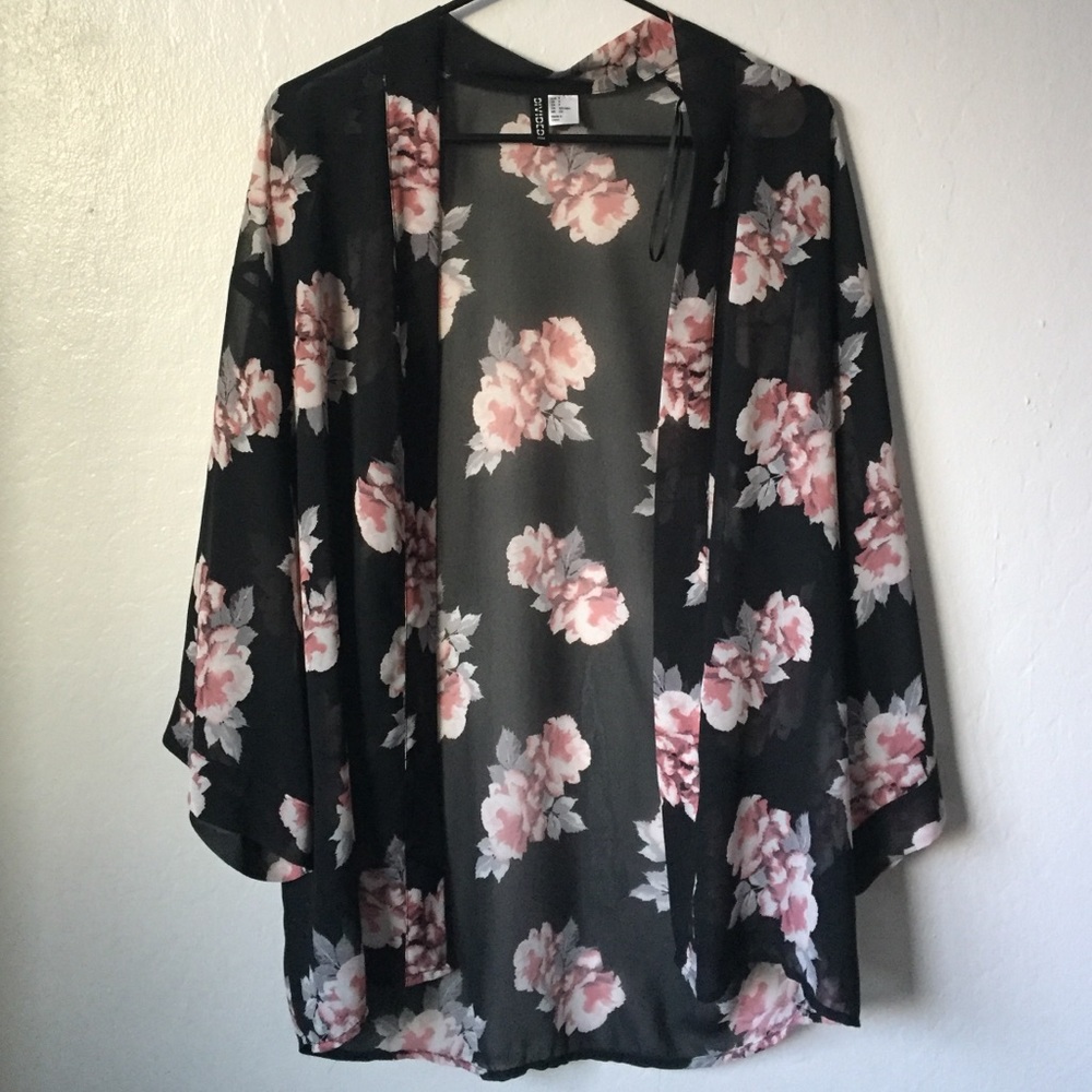 PRICE ⬇️ ONLY TODAY Floral Kimono