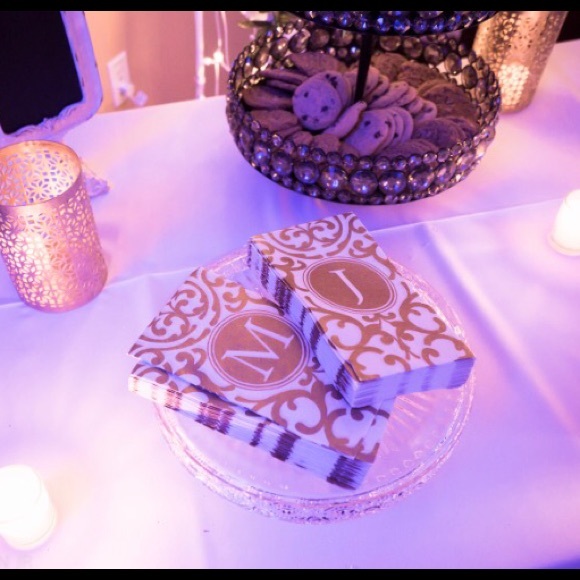 Wedding decor - Picture 2 of 4