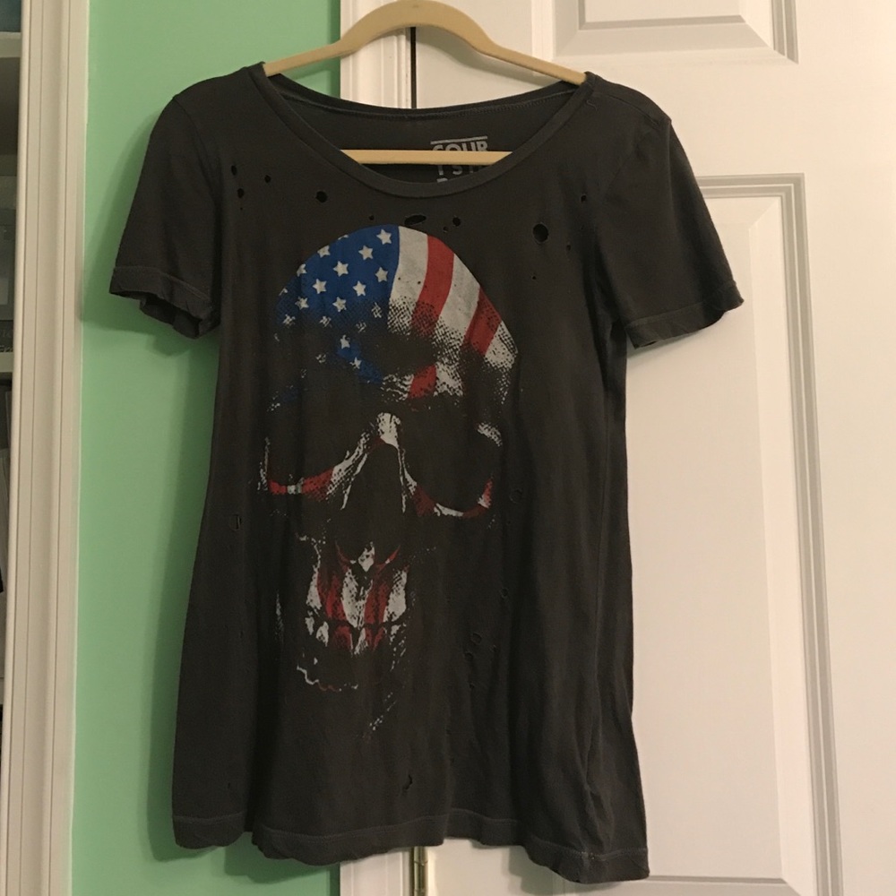 Distressed Skull Tee