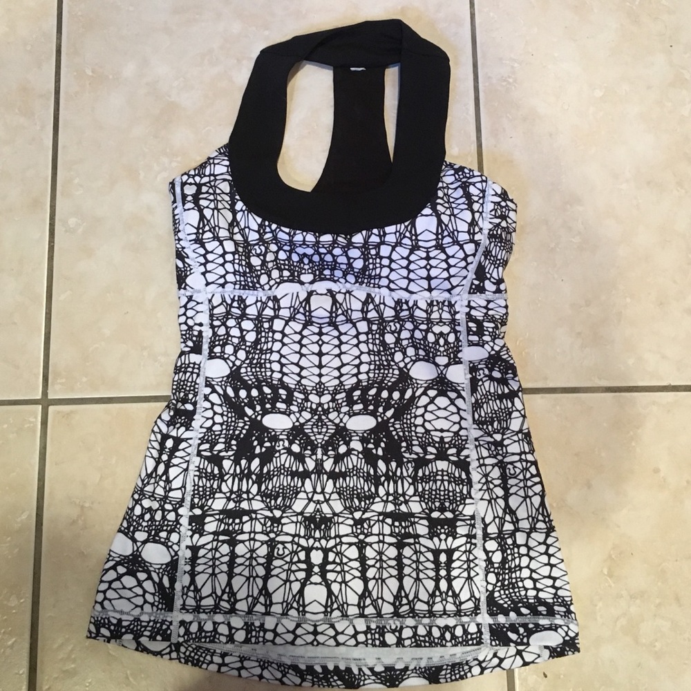 Lululemon sports tank