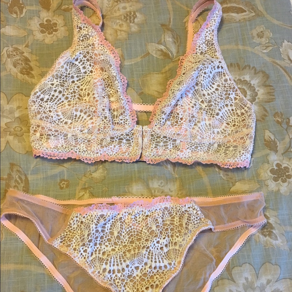 Victoria Secret lounge bra and panty
