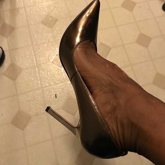 Pumps - Picture 4 of 4