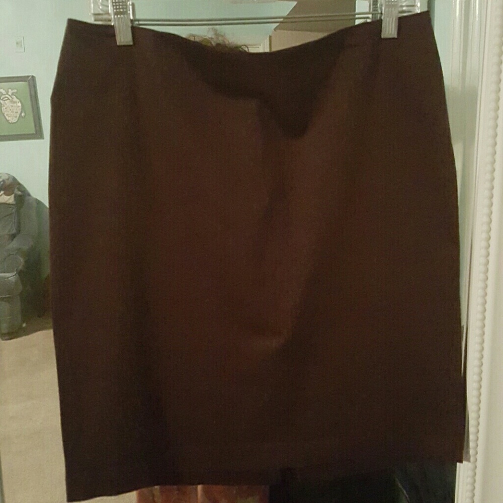 Stretch Pencil Skirt