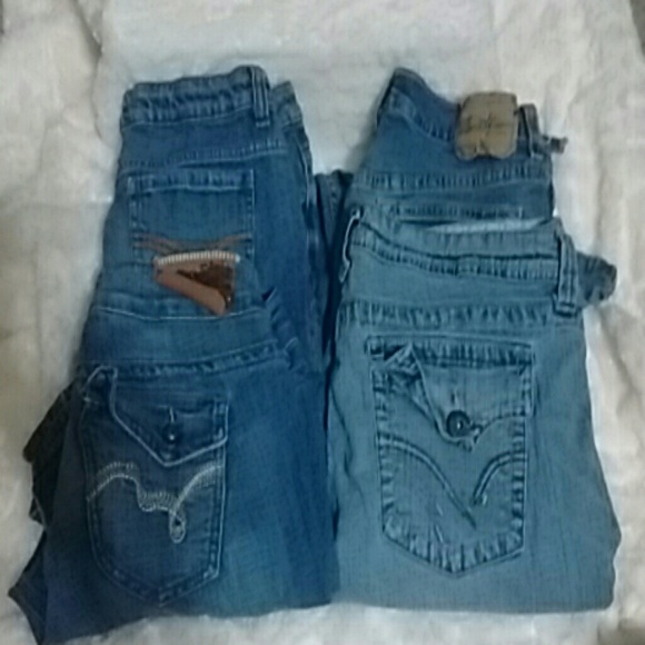 Bundle of Capri - Picture 3 of 3