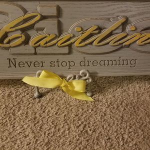 Meet your Posher, Caitlin