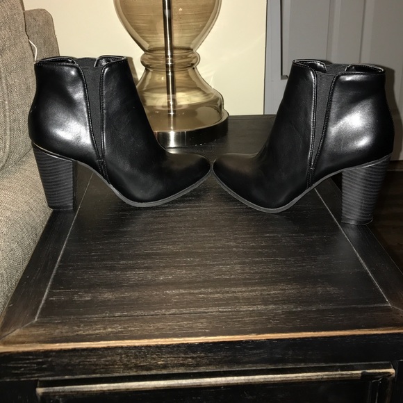 Donated - Picture 4 of 4