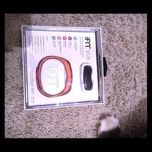 IFIT VUE wireless activity tracker/ Fitbit