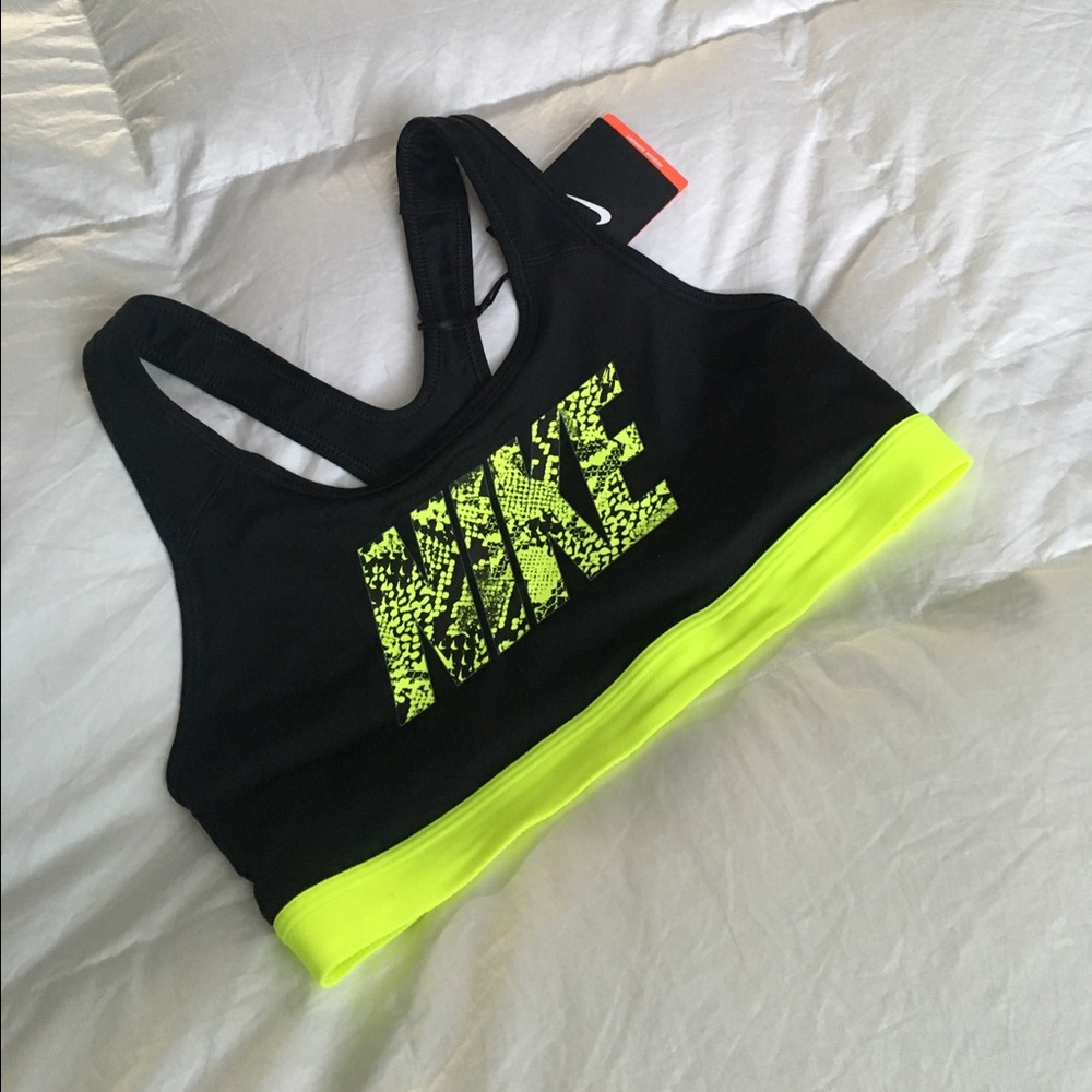 Nike sports bra Sz M