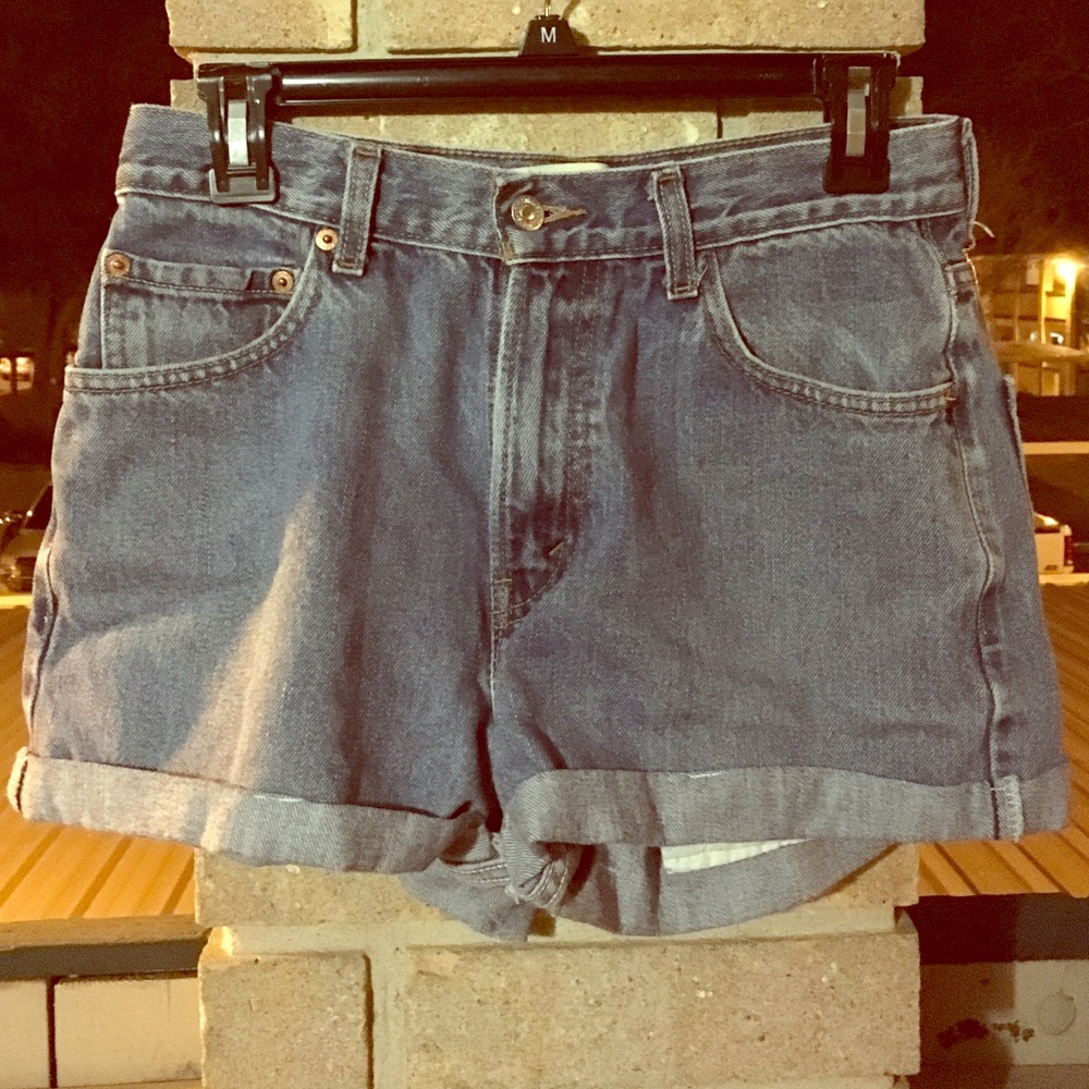 High waisted blue jean shorts!