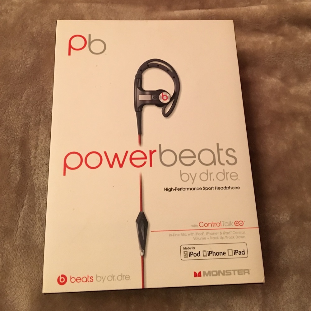 Authentic Beats by dr dre Powerbeats
