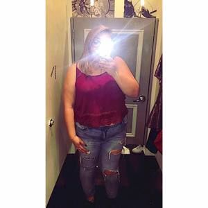 Meet your Posher, Kayla