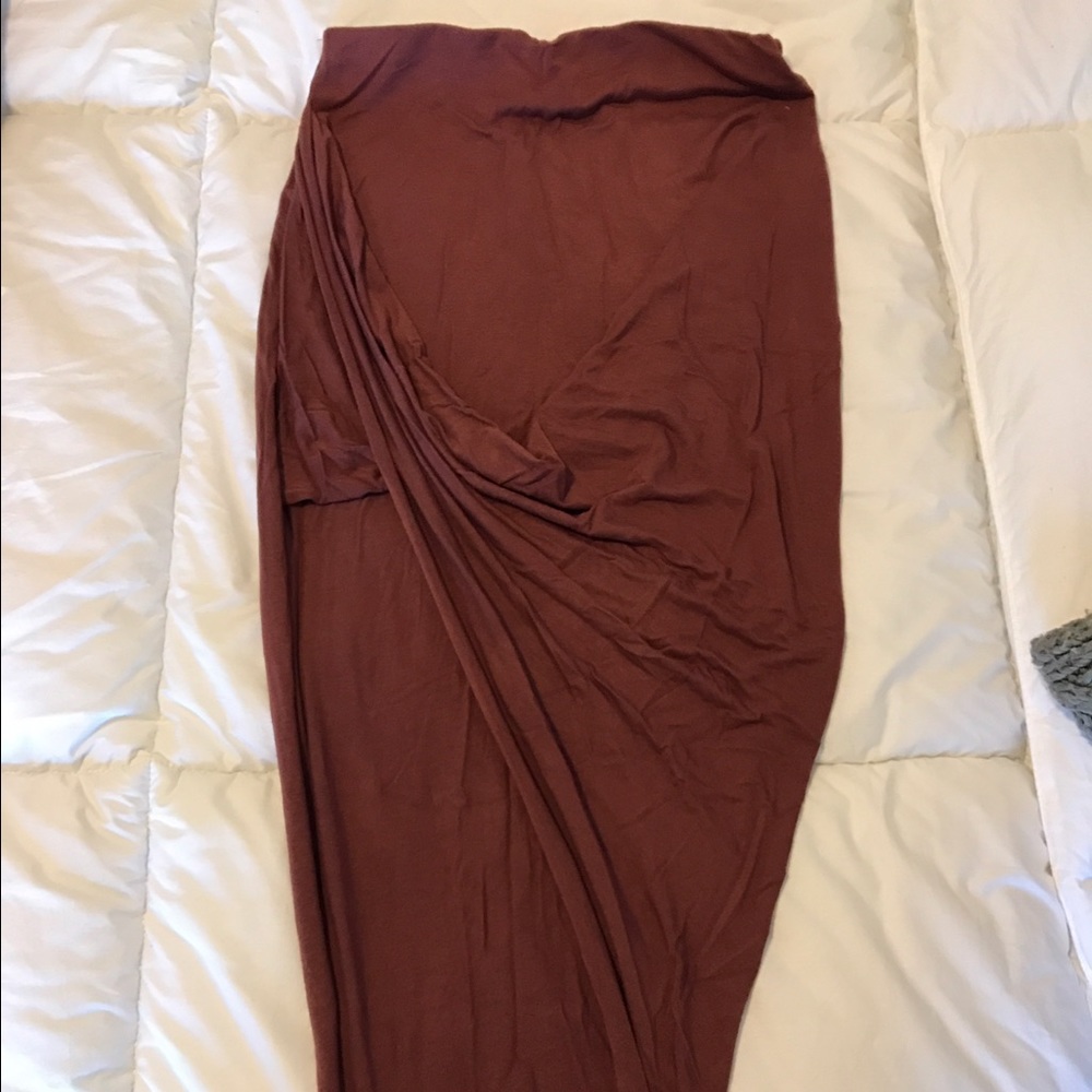 Kendall and Kylie high low skirt