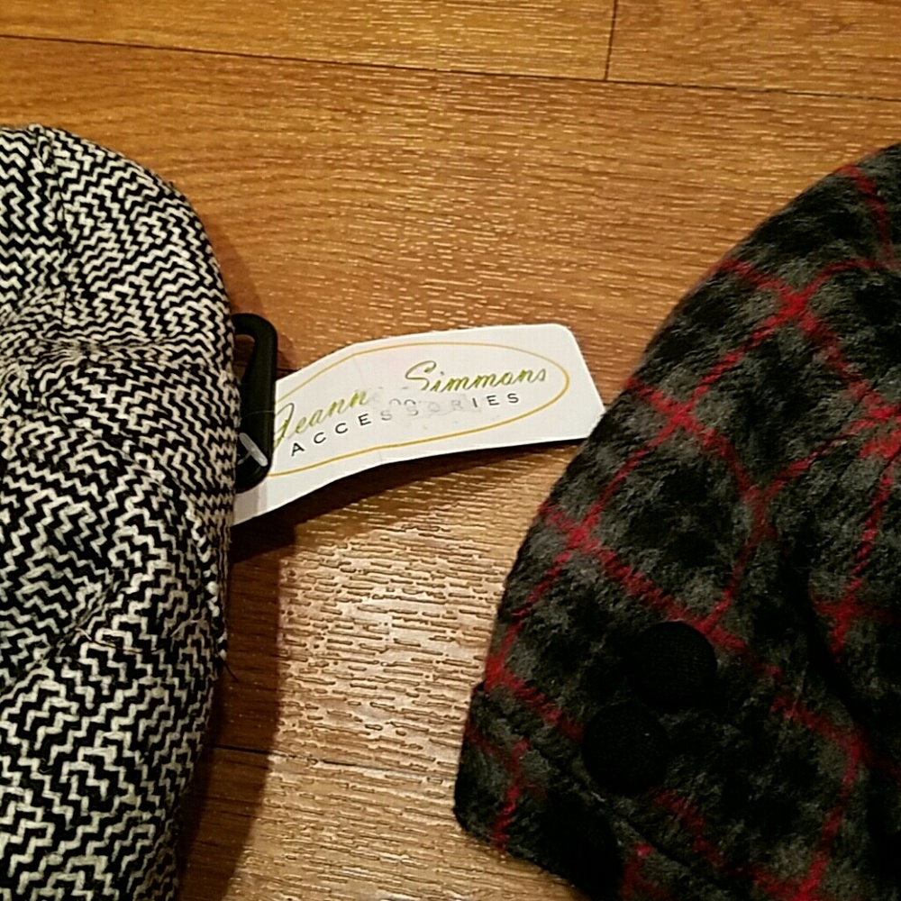 2 hats - Picture 4 of 4