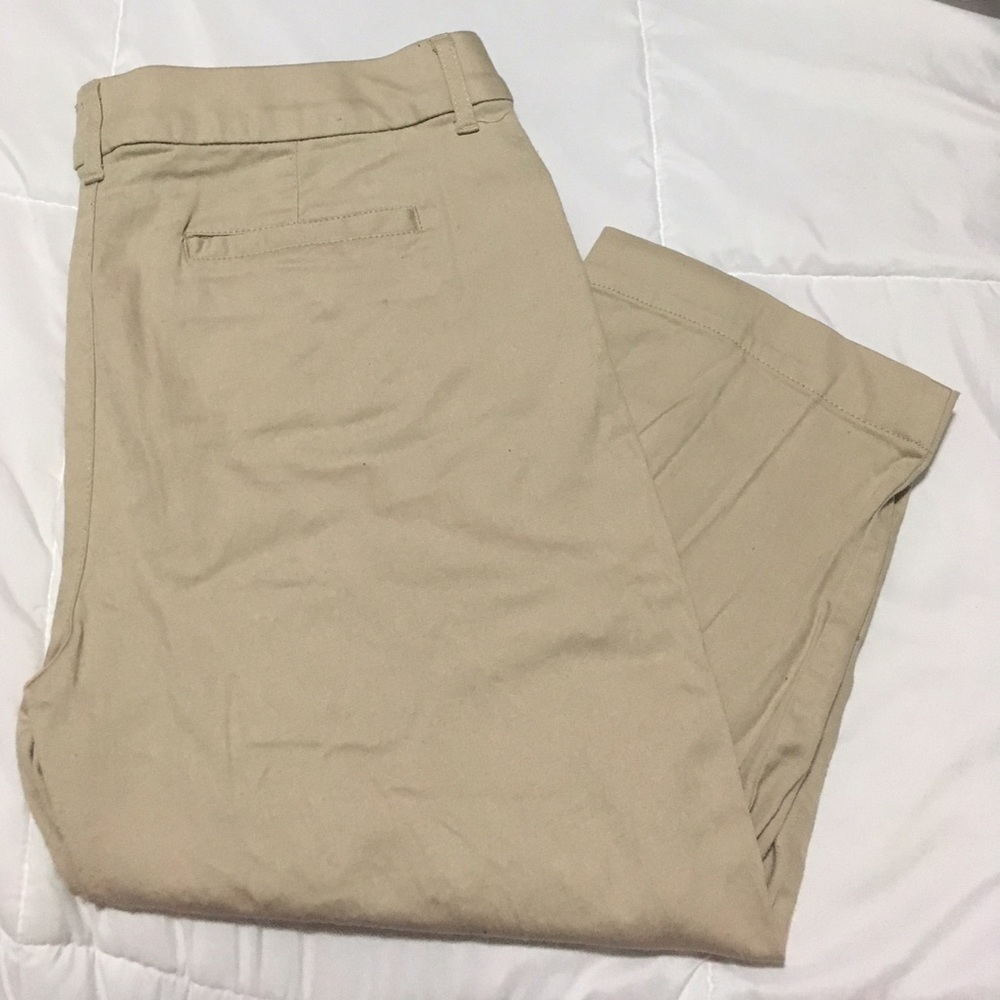 St Johns tan capris