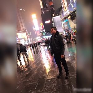 Meet your Posher, Tomas