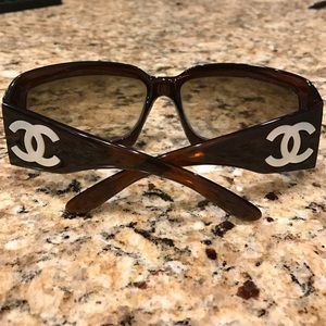 CHANEL made in Italy sunglasses
