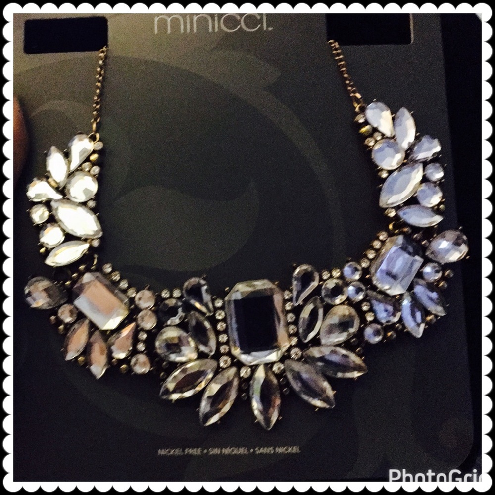 Beautiful rhinestone necklace