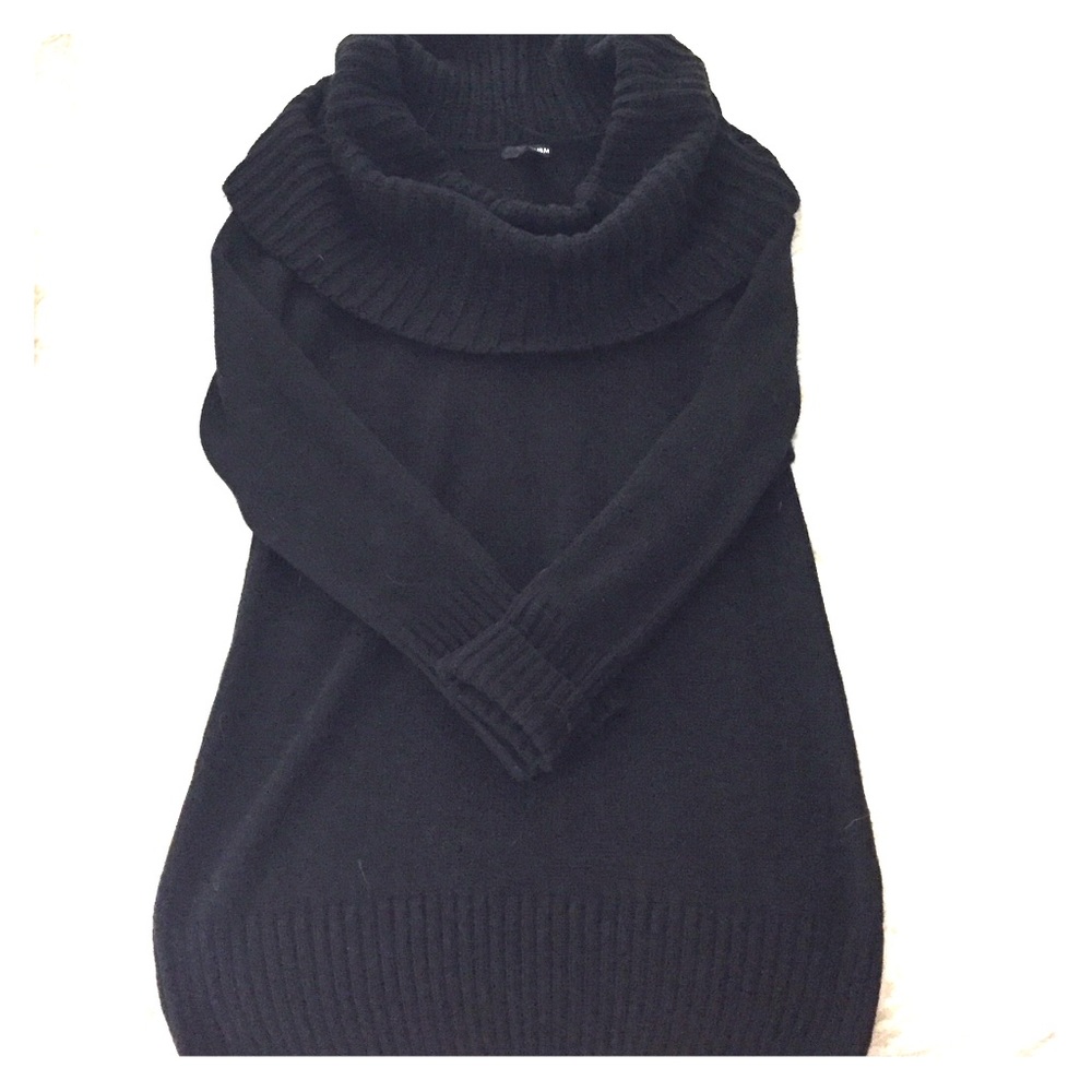 H&M black Medium sweater dress cowl neck