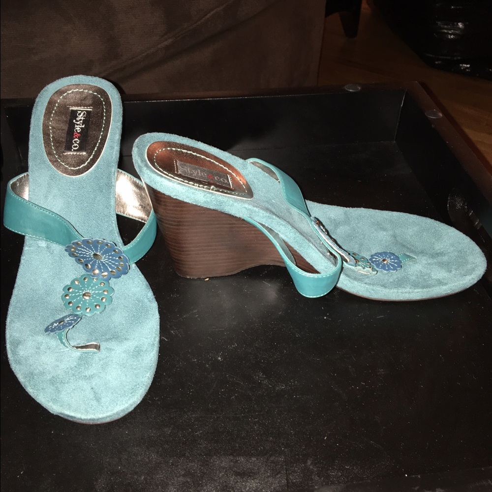Style n co suede turquoise wedges new
