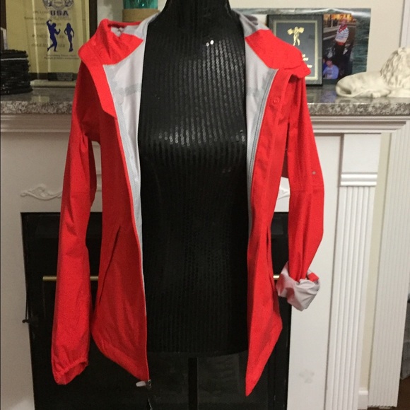 ❌💎SOLD💎❌ Nike shield jacket - Picture 3 of 4