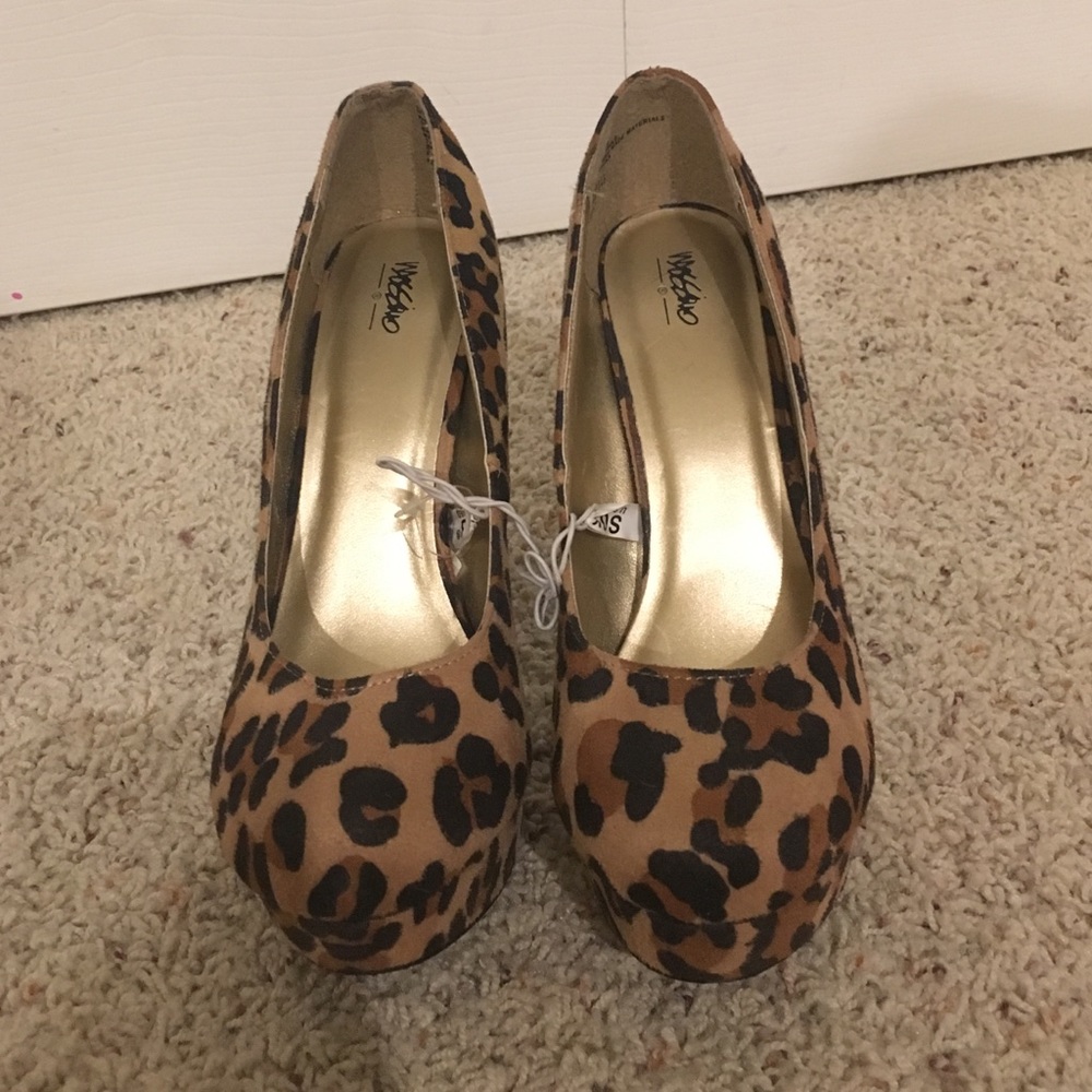 Cheetah print platform heels