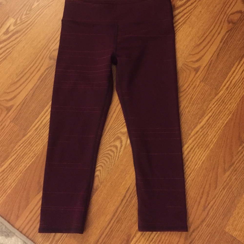Reversible Fabletics cropped pant!