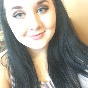 Meet your Posher, Mikayla