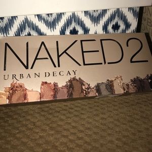 Naked 2 eyeshadow palette