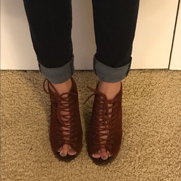 Lace up heels. - Picture 3 of 3