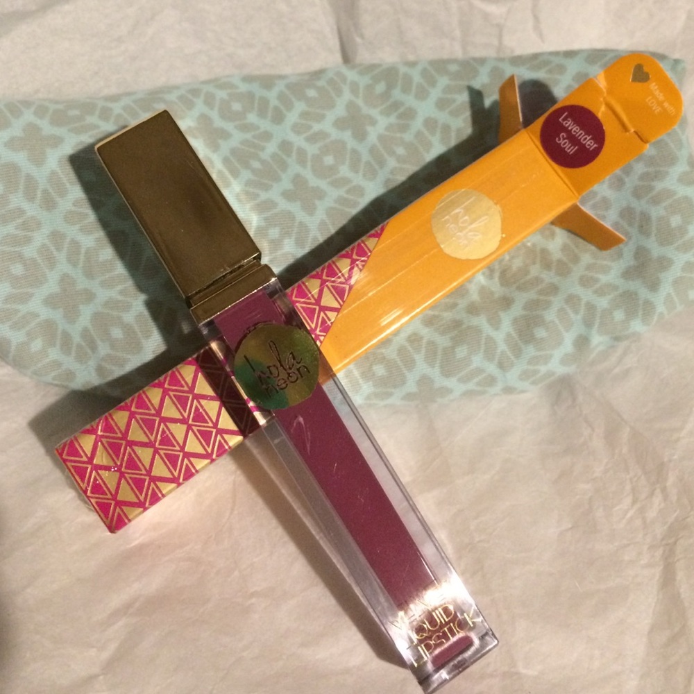 Liquid lipstick