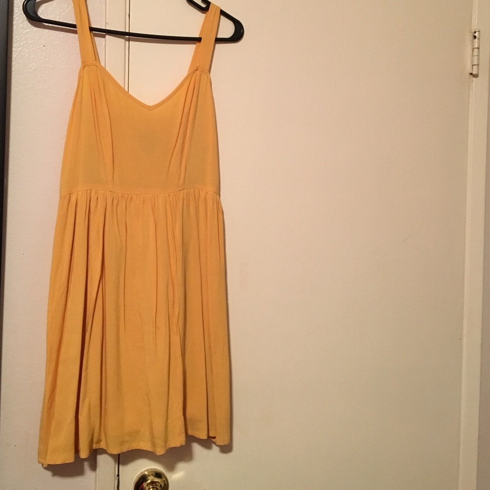 Forever 21 Yellow Comfy dress. Size Small