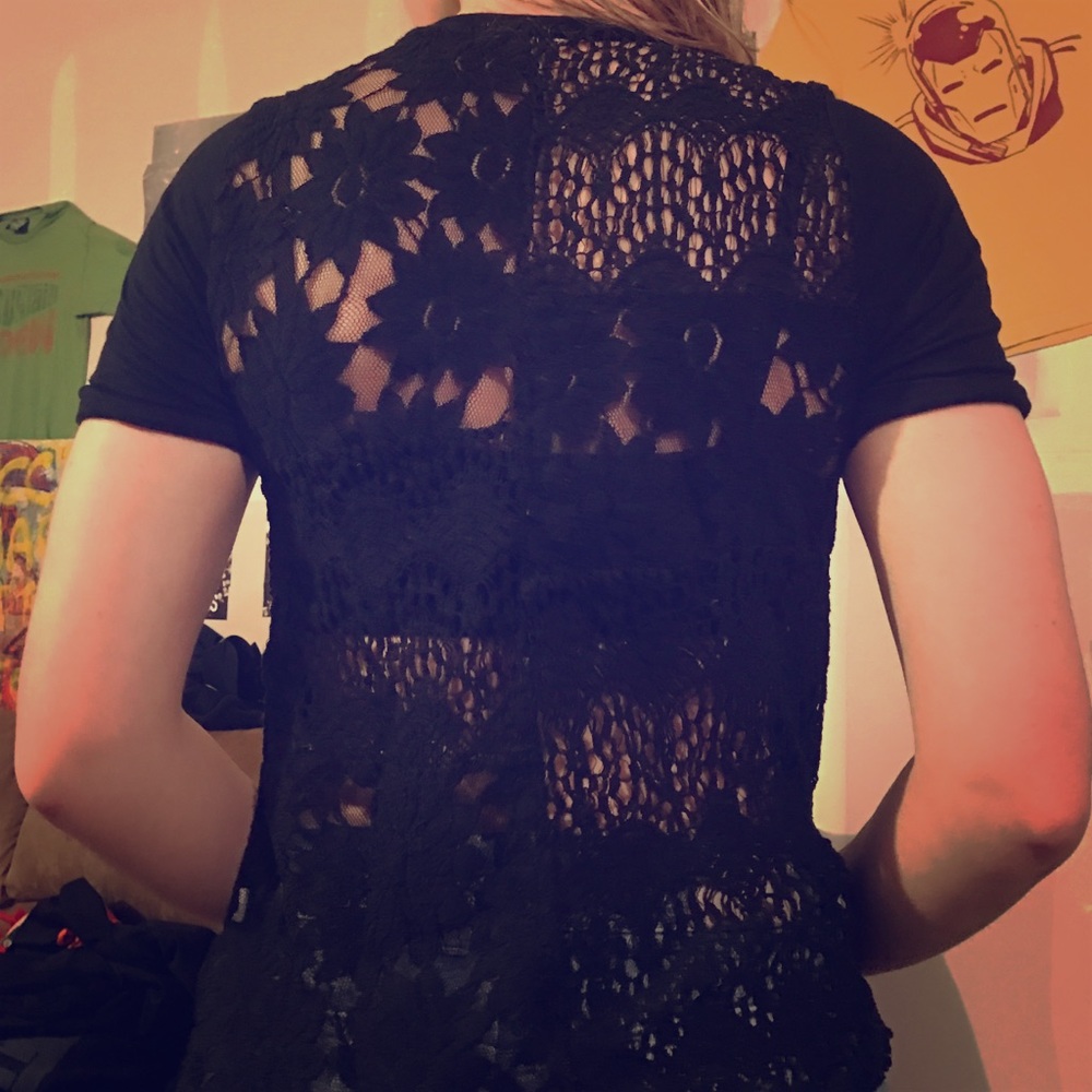 Black short sleeve w/ dressy back