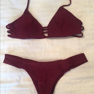 Burgundy bikini 👙