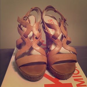 Michael KORS leather wedge