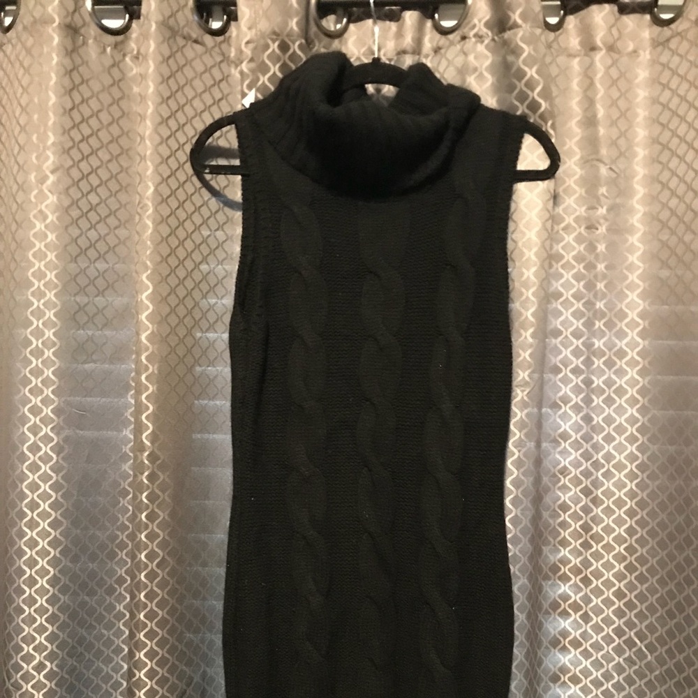 Sleeveless turtleneck dress