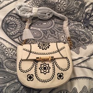 SOLD!!!! Juicy Couture Saddle Bag
