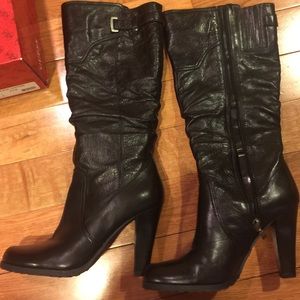Guess boots