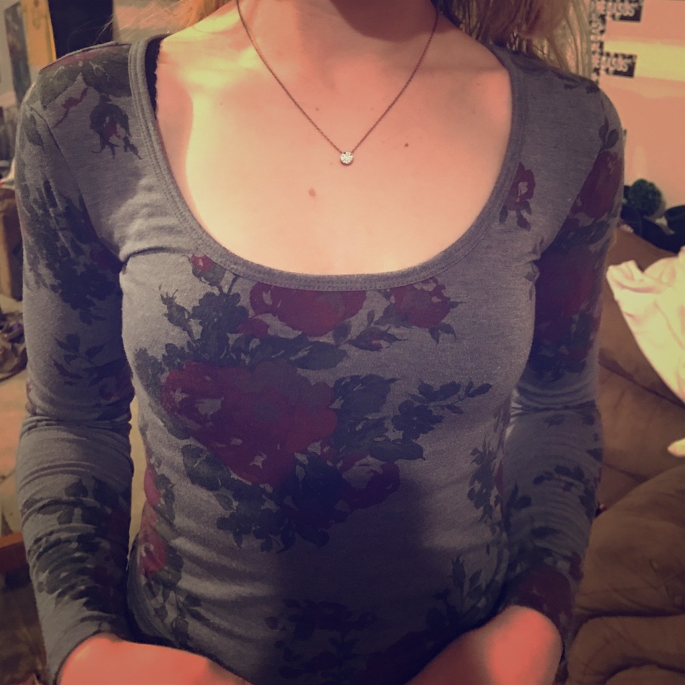 Floral AE long sleeve crop top