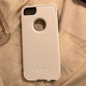 Gray and white otterbox commuter case! iPhone 5