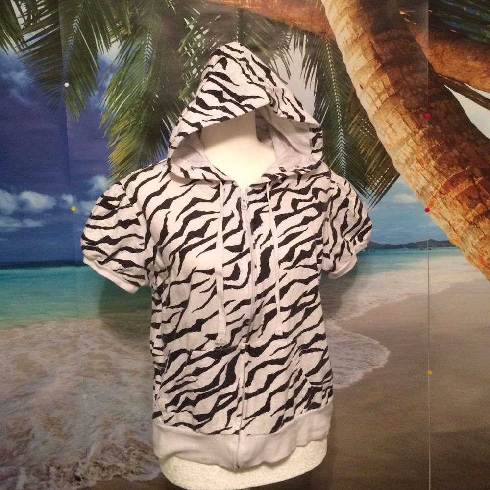 Short sleeved hoodie jacket LG