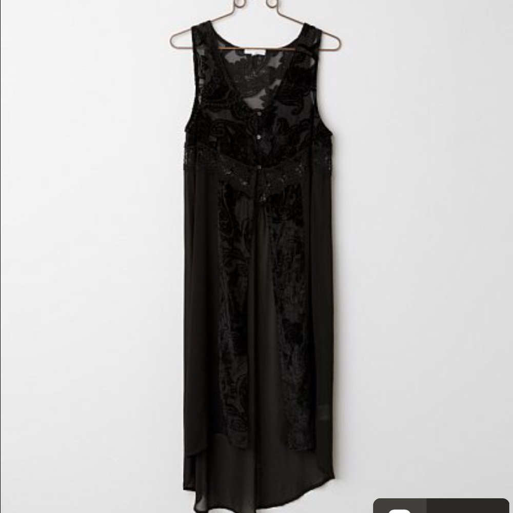 Coco + Jaimeson Velvet Vest