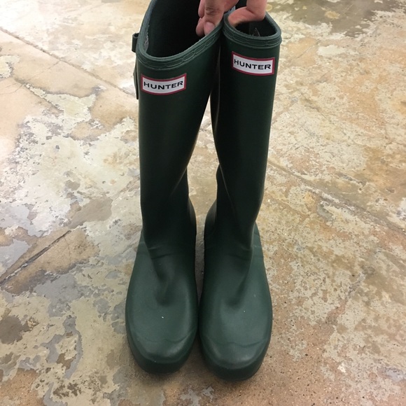 Hunter Shoes - Hunter woman's original tall tour rain boots