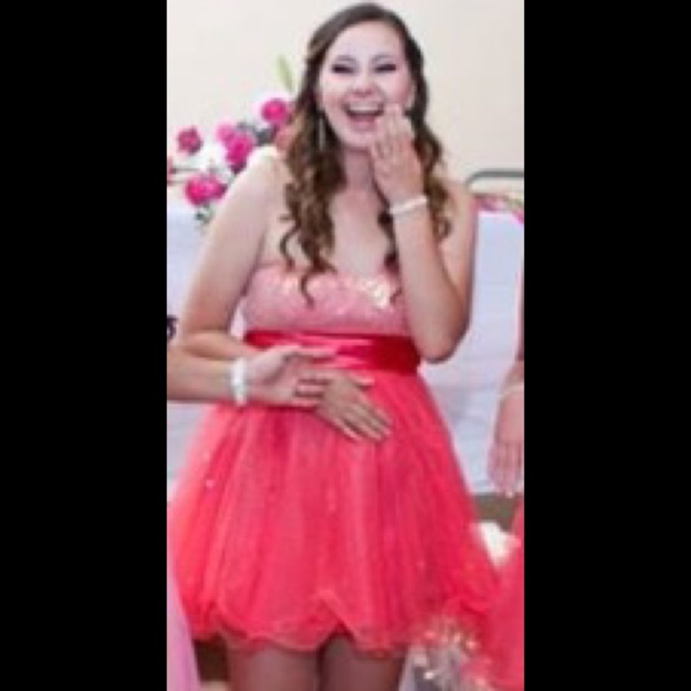 sparkly pink strapless party dress!