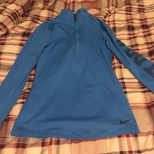 Nike Pull-Over