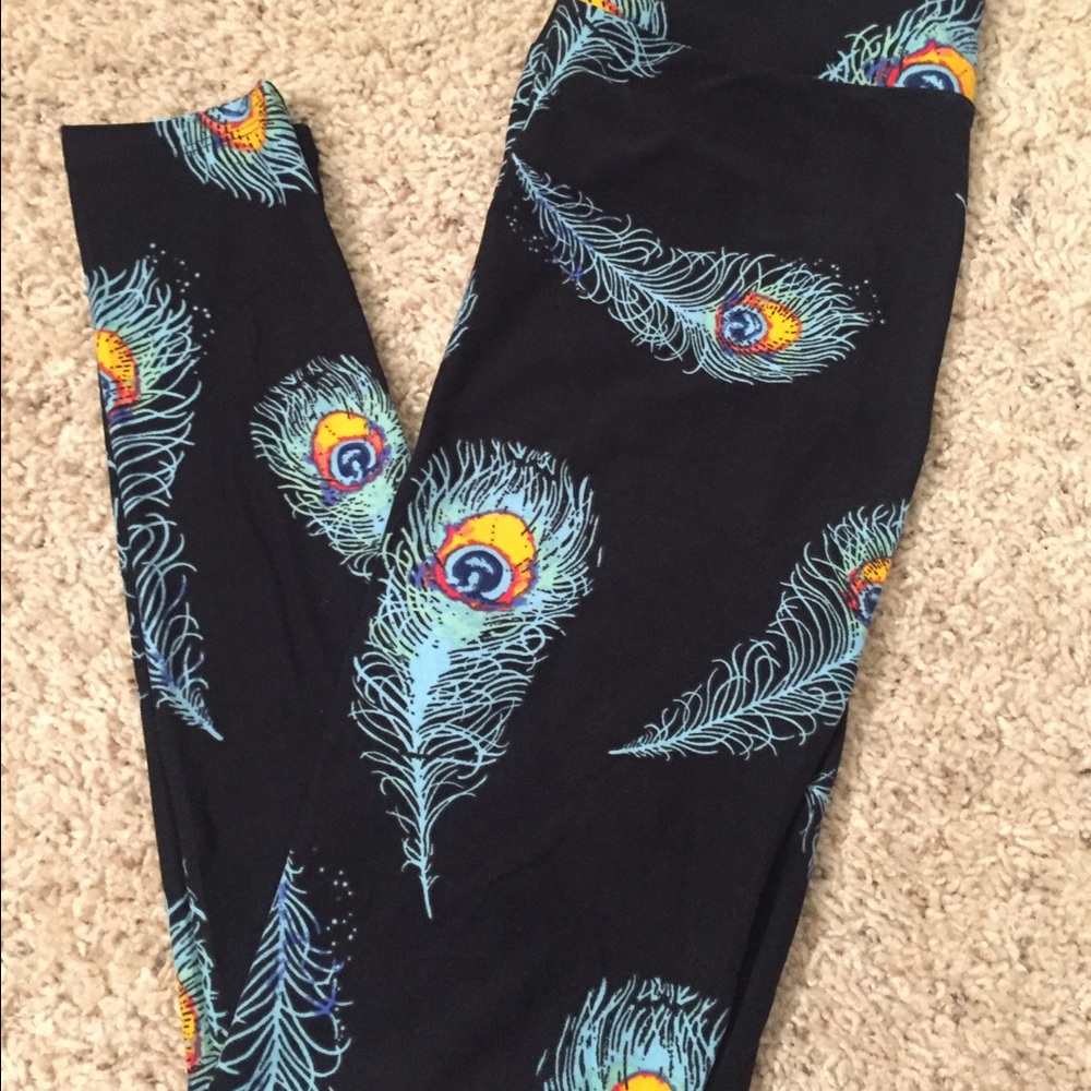 LuLaRoe HTF Peacock Feather Leggings