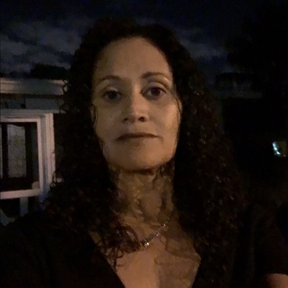 Meet your Posher, Maria - Picture 1 of 1