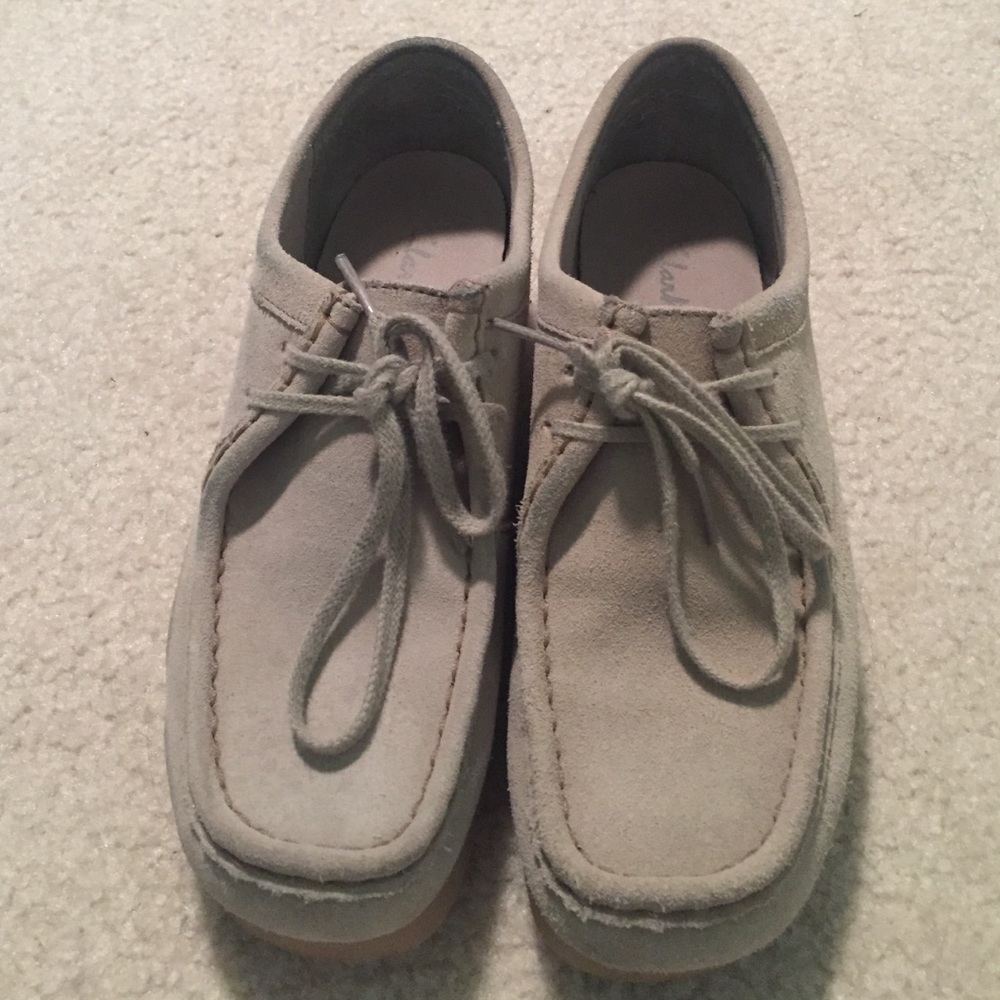 Clarks Wallabee's